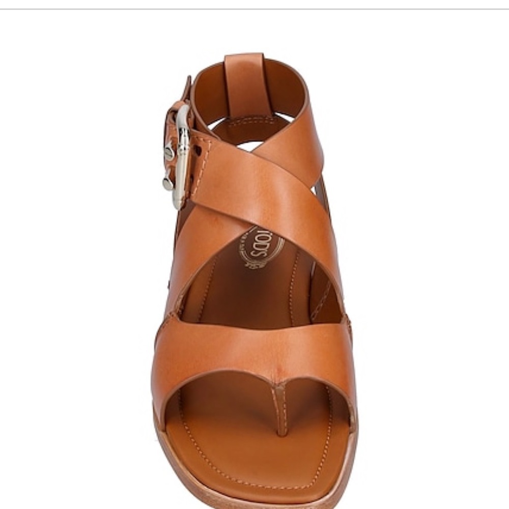 Tods toe  strap sandal 37.5 never worn in boat bag